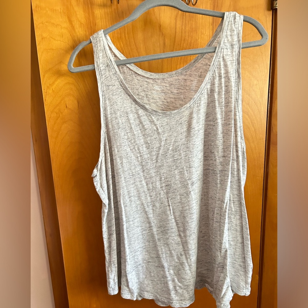 Old Navy - Heathered Cream Relaxed Tank